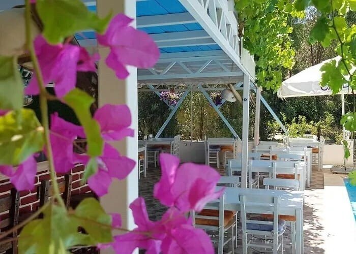 Фотографія Hakan Hotel Bitez 3*